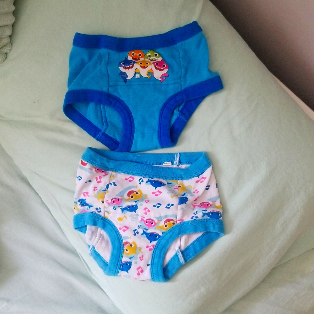 Baby shark training underwear